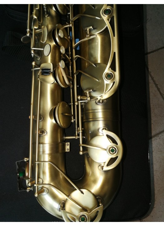 DISPO :  SAXOPHONE BARYTON FINITION BRONZE